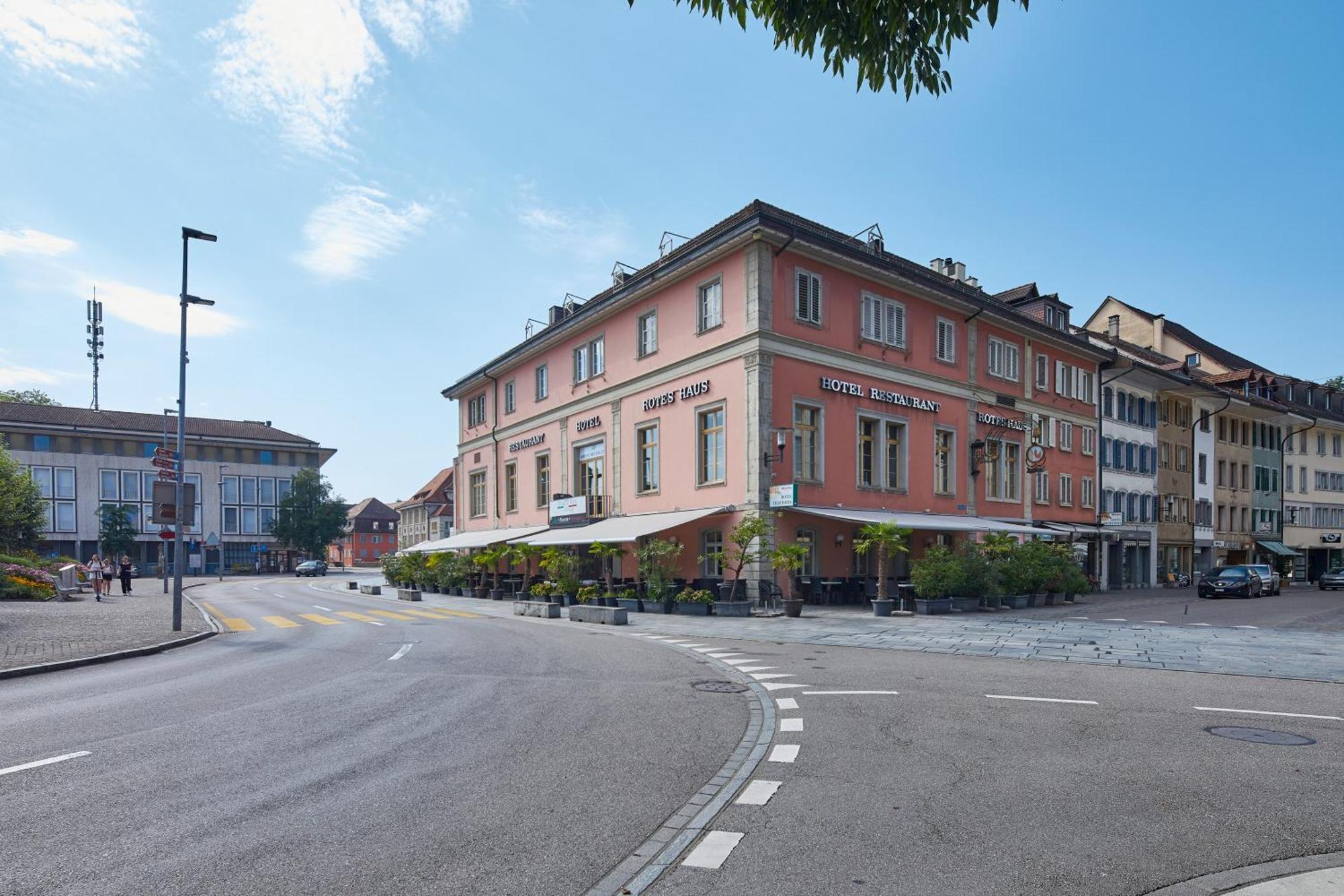 Hotel Rotes Haus Бругг Экстерьер фото