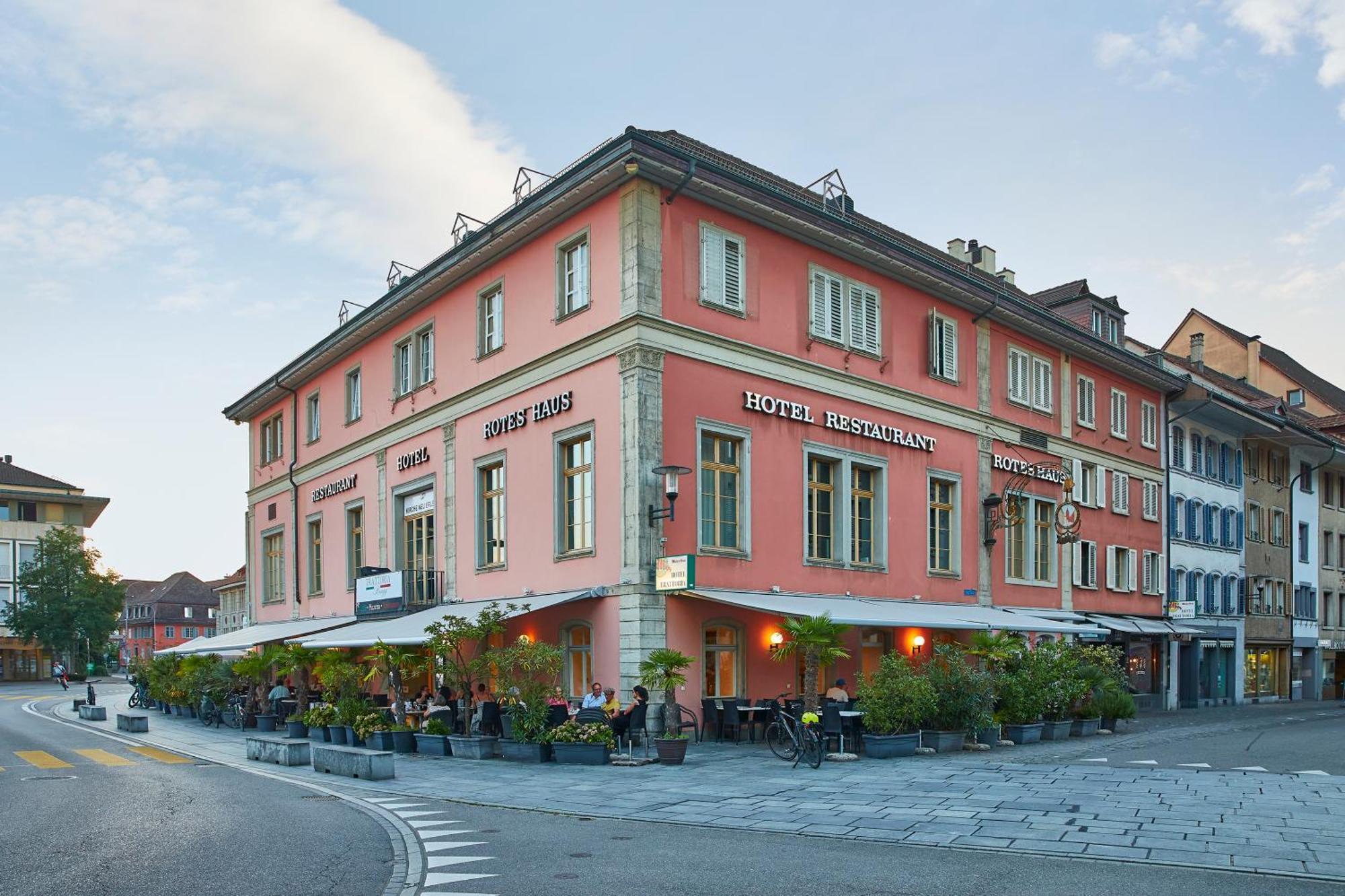 Hotel Rotes Haus Бругг Экстерьер фото